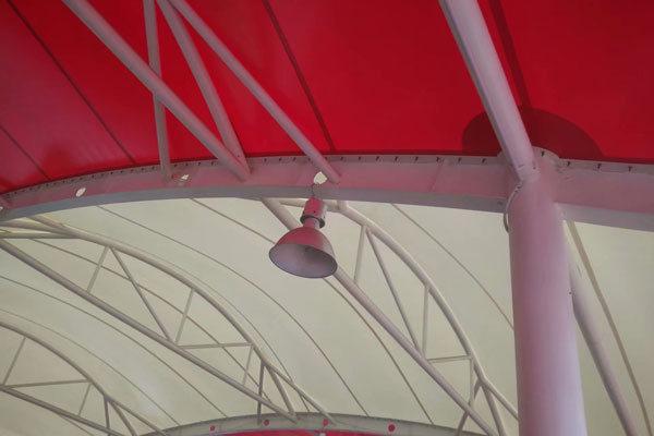 為什么要選擇膜結(jié)構(gòu)膜布批發(fā)，這樣做有哪些好處？